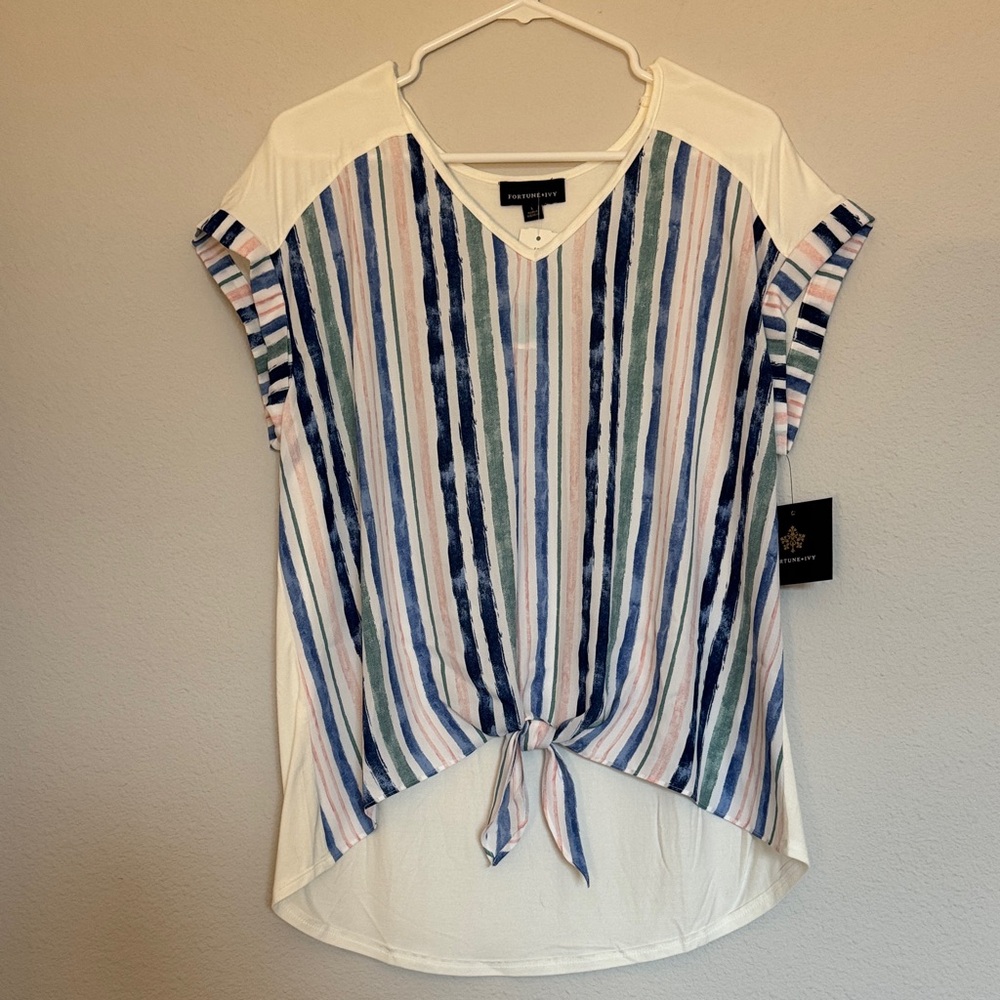 Striped Tie-Front Blouse with V-Neck L